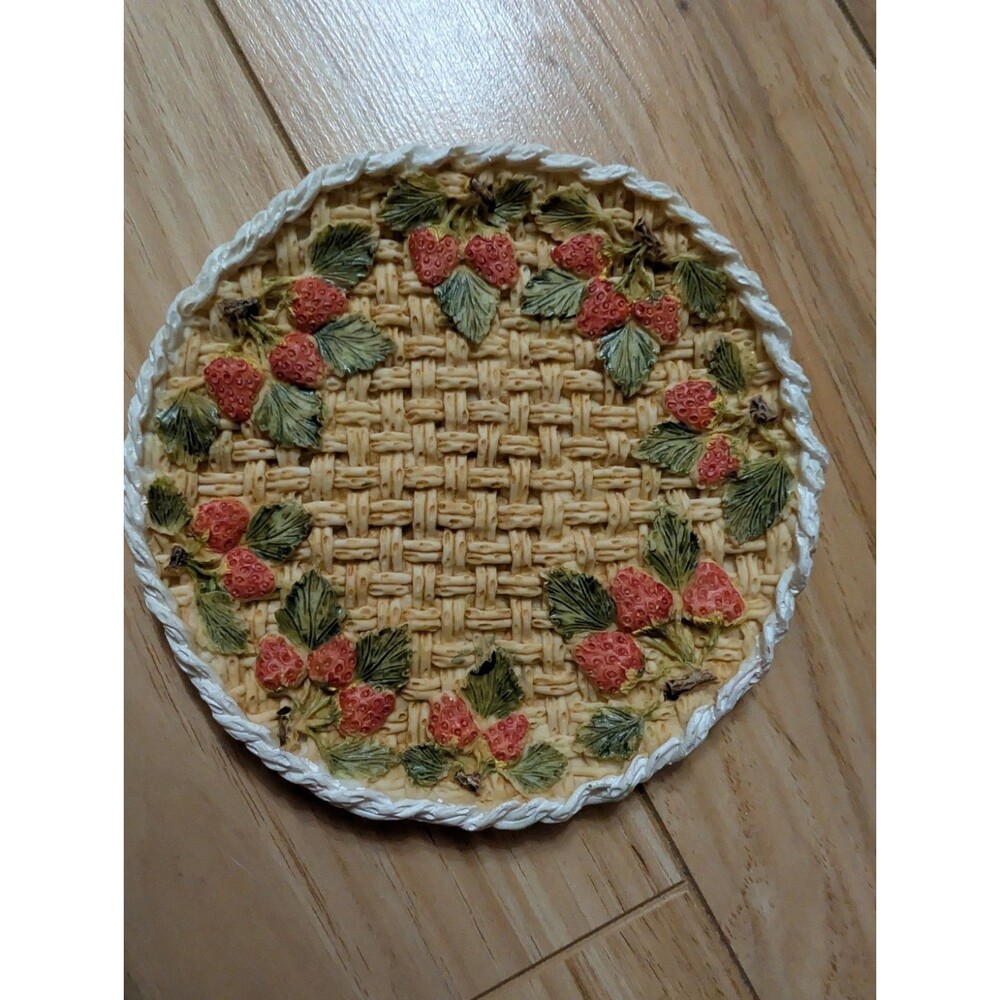 Vintage 1996 Popular Imports Strawberry Pie Trivet Resin Lattice Wall Plaque...